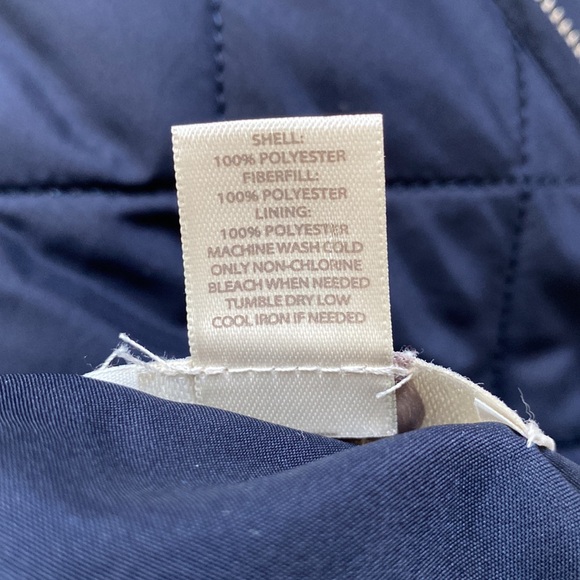 Loft Quitted Vest 💗 Navy - Picture 16 of 16